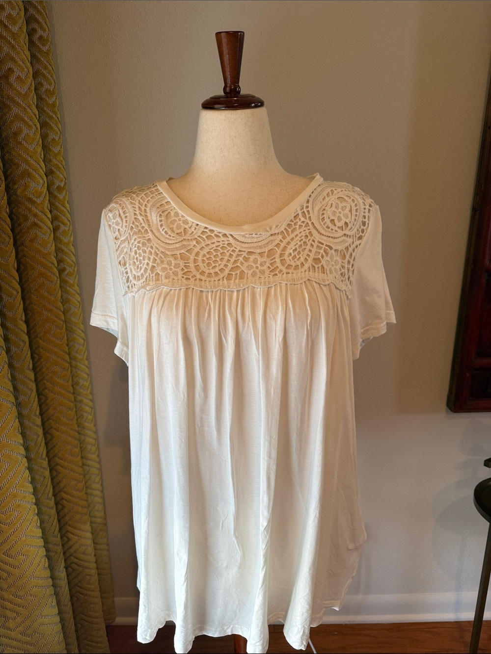 Cream Crochet Yoke Short Sleeve Tunic Top